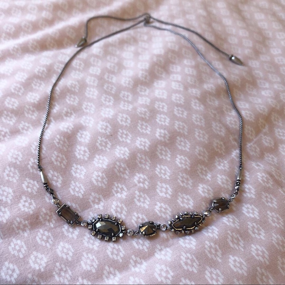 Kendra Scott necklace